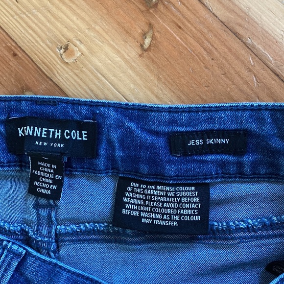 Kenneth Cole 6 - Picture 3 of 6